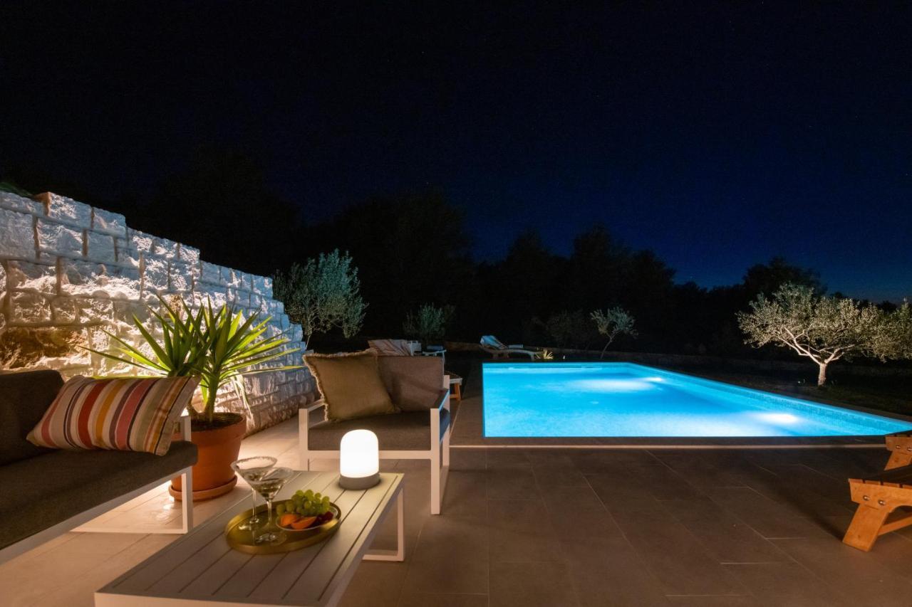 Villa Mista Sutivan Dış mekan fotoğraf